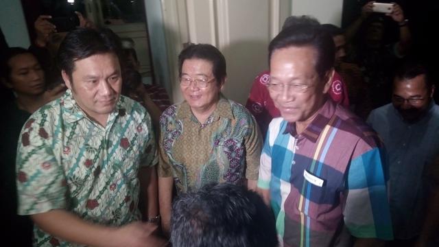 Sultan kunjungi korban penyerangan