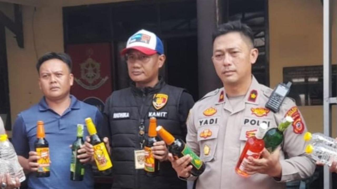 Fakta Unik: 212 Botol Miras Disita! Polres Cianjur Gencarkan Razia Miras Cianjur dan Patroli di Wilayah Kota