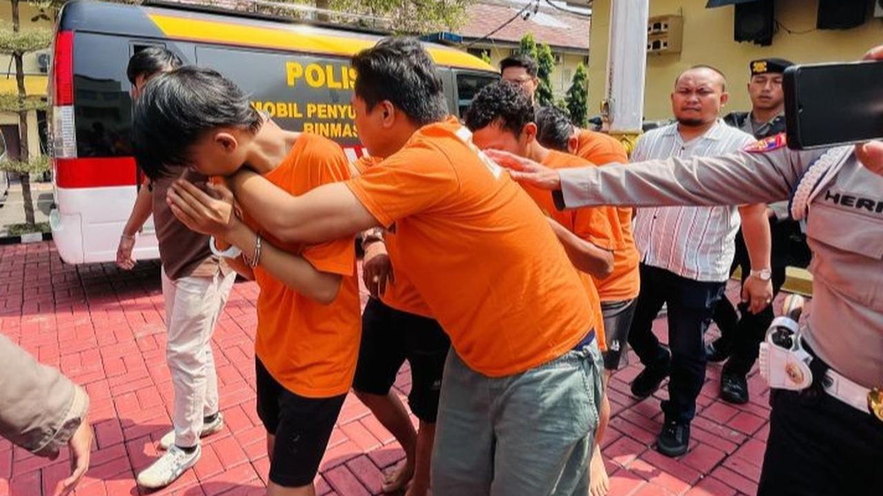 Ganjal ATM, Dua Pelaku Berhasil Gasak Rp300 Juta