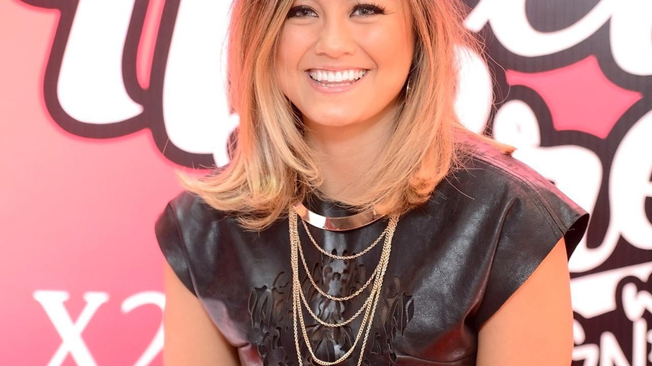 Agnez mo_x2 meet and greet with agnez mo_love your eyes_di Mal Ciputra_jakarta