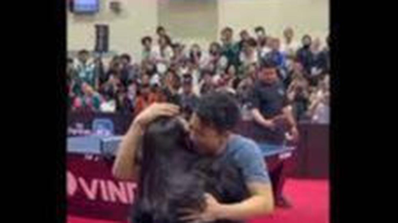 Postingan Ariel bersama Alleia juga langsung banjir komentar dari netizen. Potret keduanya so sweet banget.<br>