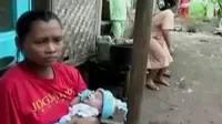 VIDEO: Baru Lahir, Bayi Silvia Tinggal di Gubuk Bau Kambing