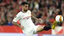 2. Suso - Pemain berusia 26 tahun ini sangat piawai dalam memberi umpan terobosan, umpan lambung, dan penyelesaian akhir. Suso turut menyumbangkan satu gol ketika Sevilla membungkam Manchester United pada laga semifinal Liga Europa. (AFP/Cristina Quicler)