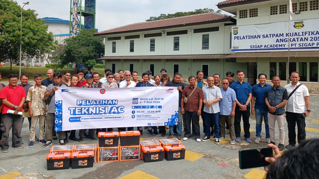 Densus 88 Antiteror Polri menggelar pelatihan perbaikan atau servis AC untuk para mantan narapidana terorisme alias napiter sebagai bentuk aktualisasi Pancasila.