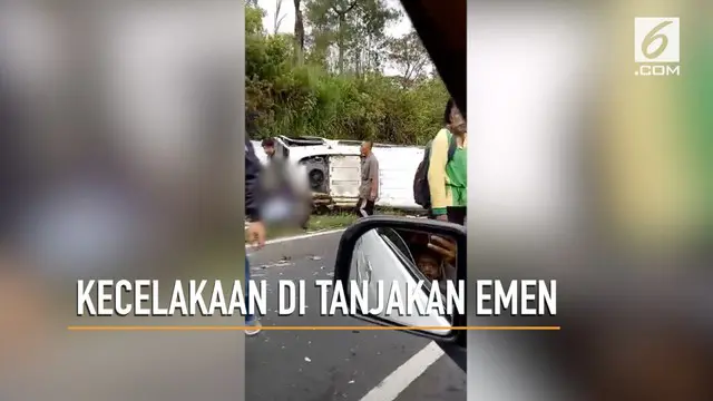 Kecelakaan lalu lintas kembali terjadi di kawasan Tanjakan Emen, Subang, Jawa Barat. Kejadian tersebut melibatkan kendaraan elf.