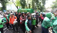 Affan Kurniawan merupakan pengemudi ojek online yang tewas dilindas jenis Barracuda milik Satuan Brigade Mobil (Brimob) Kepolisian Daerah Metro Jaya saat kericuhan di kawasan Pejompongan, Kamis (28/8/2025) malam. (Kapanlagi.com/Budy Santoso)