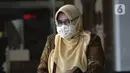 Kepala Badan Pemberdayaan Perempuan dan Keluarga Berencana (BP2KB) Kabupaten Bogor Siti Nurianty usai menjalani pemeriksaan di Gedung KPK, Jakarta, Senin (11/5/2020). Siti diperiksa sebagai saksi untuk tersangka mantan Bupati Bogor Rachmat Yasin terkait dugaan korupsi SKPD. (merdeka.com/Dwi Narwoko)