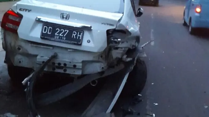 Mobil yang Ditabrak Ridho Rhoma