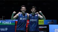 Pebulu tangkis ganda putra Indonesia&nbsp;Fajar Alfian/Muhammad Rian Ardianto lolos ke final Korea Open 2023 setelah menang atas wakil tuan rumah&nbsp;Kang Min Hyuk/Seo Seung Jae di Jinnam Stadium, eosu, Korea, Sabtu (22/7) malam WIB. Fajar/Rian menang 17-21, 21-16, dan 21-18 dalam waktu 1 jam 14 menit. (foto: PBSI)