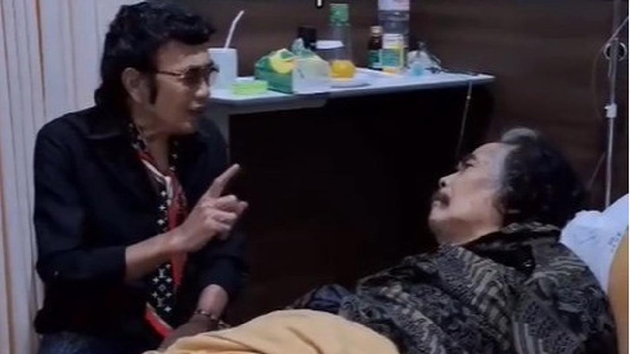 Momen Si Raja Dangdut Jenguk hingga Nasehati Jaja Miharja yang Terbaring di Rumah Sakit