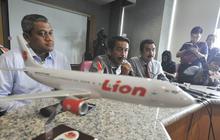 Lion Air, suara desahan karena mulut Co Pilot terlalu dekat mic
