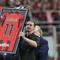 Zlatan Ibrahimovic memutuskan untuk pensiun dari sepak bola dalam usia 41 tahun. AC Milan menjadi klub terakhir yang dibela dalam sepanjang karier luar biasa striker asal Swedia itu. (AP Photo/Antonio Calanni)