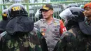 Kapolda Metro Jaya Irjen Pol M Iriawan memberi pengarahan kepada personil gabungan TNI/Polri yang mengamankan aksi 212 di Gedung DPR/MPR, Jakarta Pusat, Selasa (21/2). Sekitar 32.300 personel dikerahkan dalam pengamanan Jakarta hari ini (Dok. Istimewa)