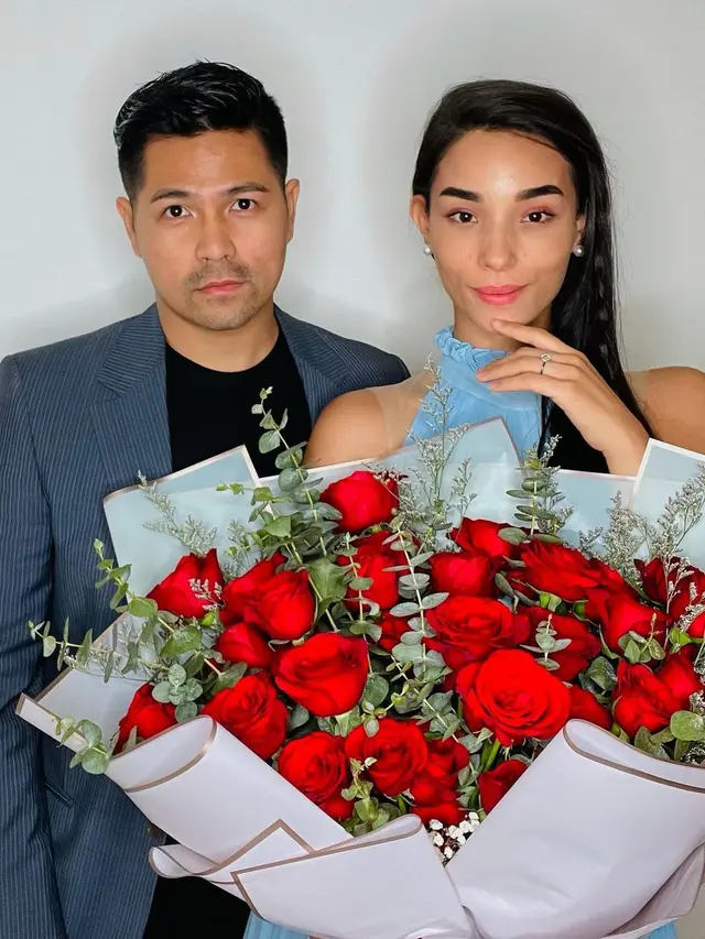 6 Momen Erick Iskandar Kakak Jessica Iskandar Lamar Kekasih, Beri Cincin Berlian