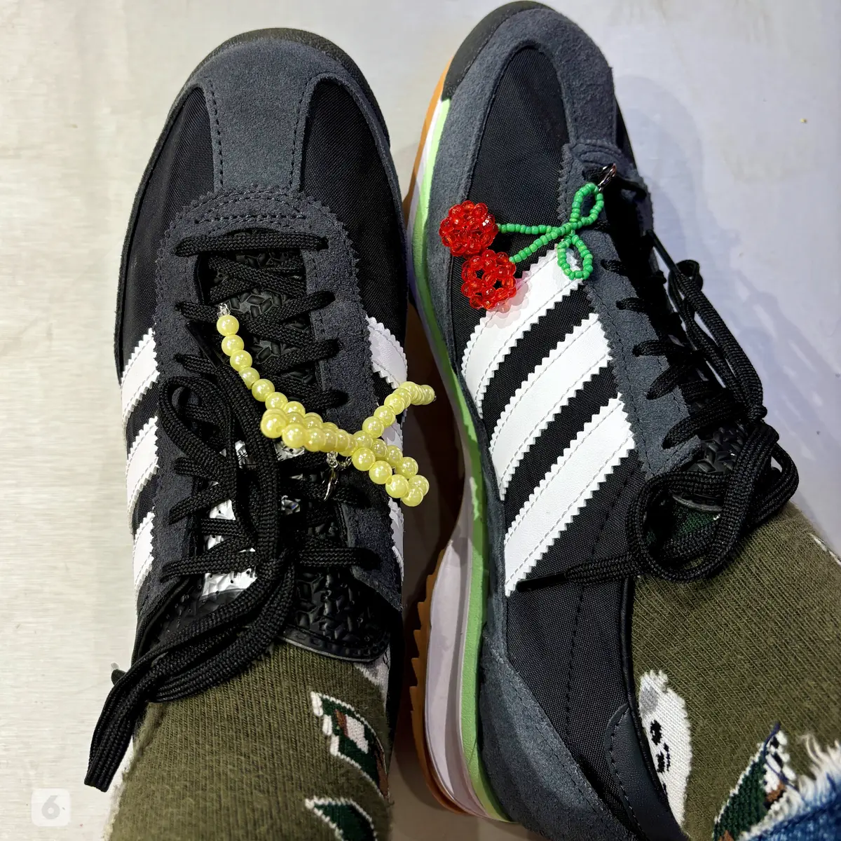 Sepatu adidas sl 72 hitam merah store