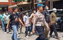 Terungkap Bayaran Debt Collector yang Acak-acak Desa Jepang