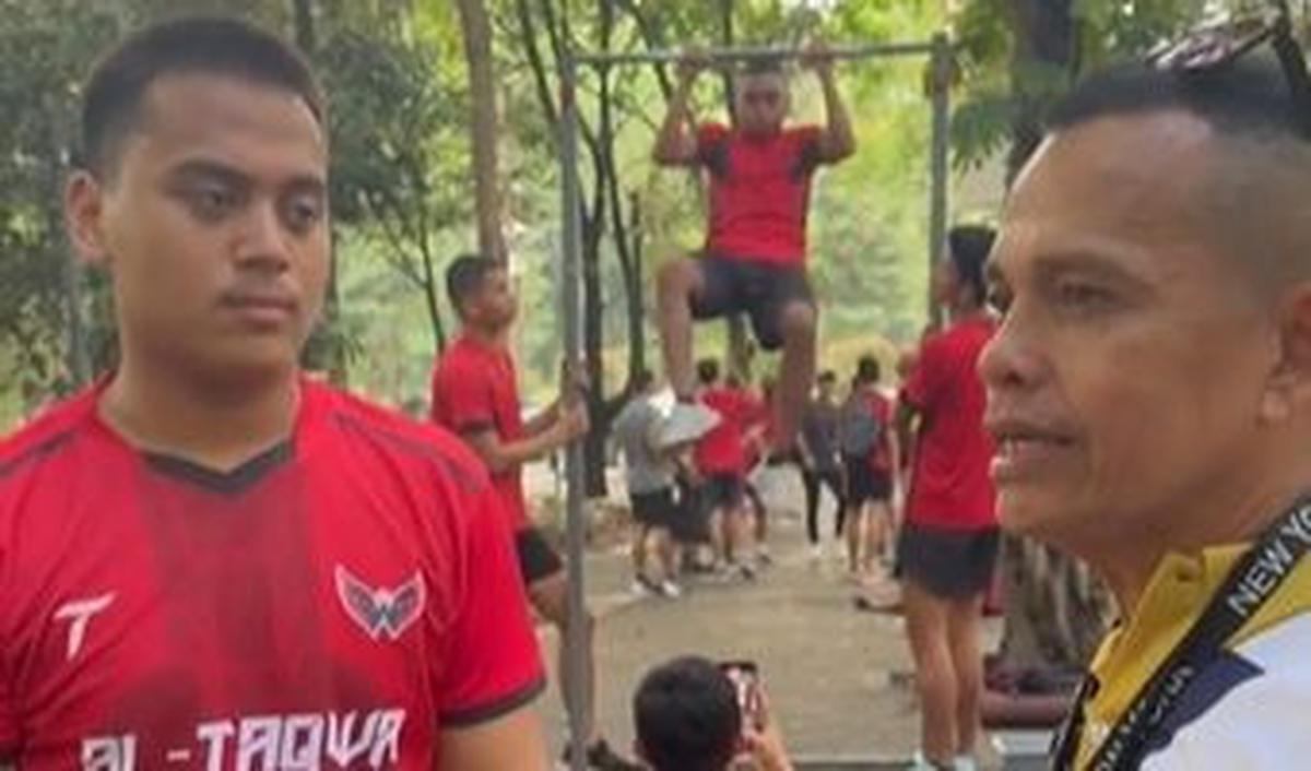 Dalam video tersebut, Ganteng pun sempat memperkenalkan diri dan mengungkap keinginannya bisa masuk Akmil.