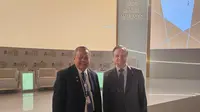 Gubernur BI Perry Warjiyo bertemu dengan Secretary General (SG) IFSB, Dr. Ghiath Shabsigh di sela-sela rangkaian kegiatan IsDB Annual Meeting 2024 di Riyadh, Arab Saudi. (Dok. Bank Indonesia)