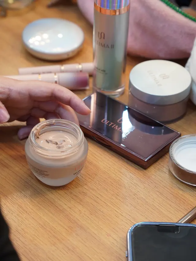 ULTIMA II Jadi Official Makeup Partner Teater Musikal Home Sweet Loan, Dukung Penampilan 40 Pemeran di Atas Panggung