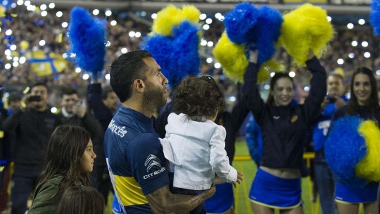 Aksi Carlos Tevez berseragam baru Boca Juniors