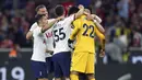 Para pemain Tottenham merayakan kemenangan setelah mengalahkan Bayern Muenchen pada pada pertandingan final Audi Cup 2019 di Alianz Arena, Jerman (1/7/2019). Tottenham menang atas Bayern Muenchen lewat adu penalti 6-5 (2-2). (AP Photo/Matthias Schrader)