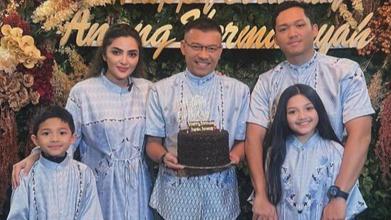 Saat merayakan ulang tahunnya yang ke-55, Anang Hermansyah mengungkapkan keinginannya untuk memiliki anak lagi.
