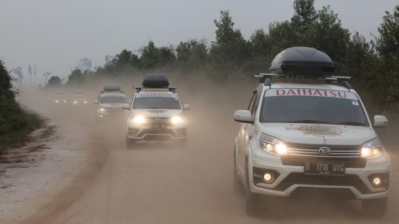  Kabut Asap Warnai Danau Panggang, Habitat Kerbau Rawa