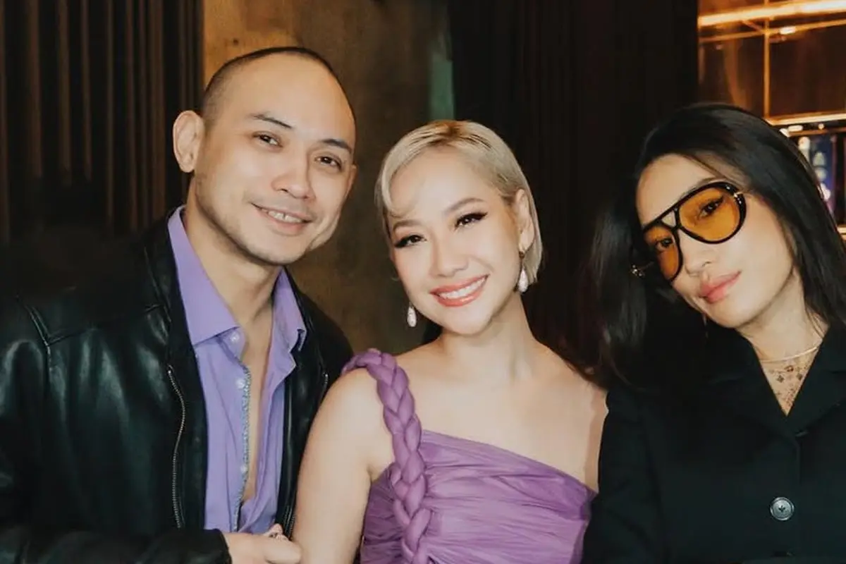 Bunga Citra Lestari dan suami saat berada di Korea Selatan bertemu Peggy Gou