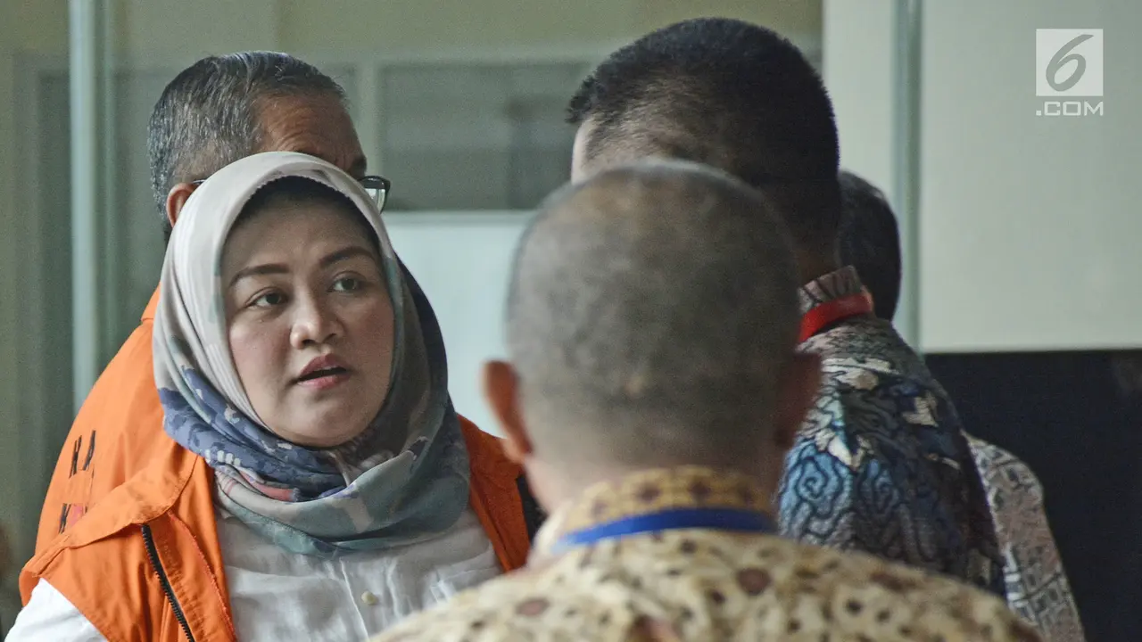KPK Periksa Perdana Bupati Bekasi Nonaktif Pasca Penahanan