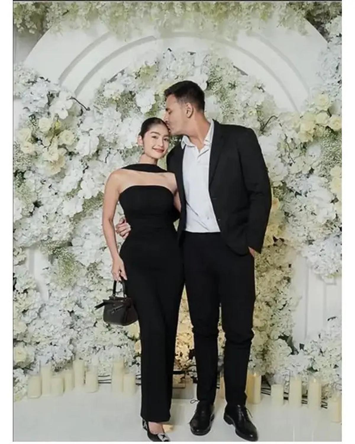 8 Potret Tamu Artis di Pernikahan Amanda Manopo dan Kenny Austin yang Digelar Privat