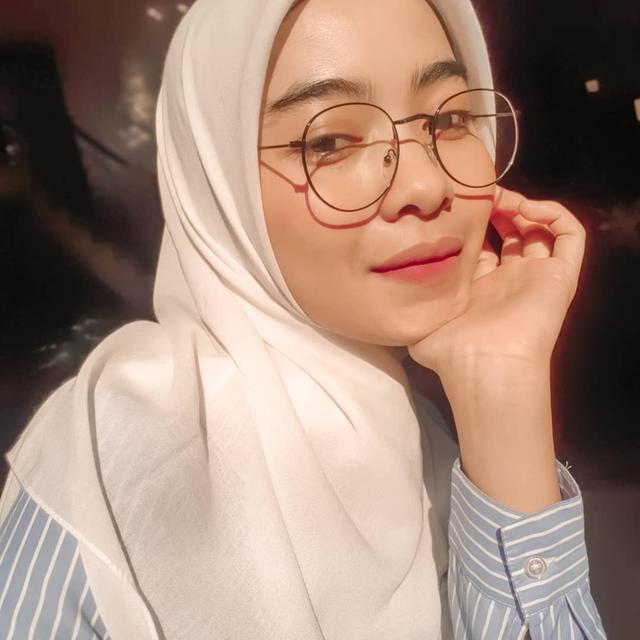 6 Potret Novia Giana Nurjanah, Calon Istri Ikbal Fauzi Sekaligus Calon Dokter