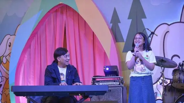 7 Potret Nadhira Tyara, Putri Yovie Widianto yang Warisi Bakat Sang Ayah