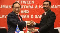 Tim Delegasi Indonesia bersama Tim Delegasi Malaysia telah menyelesaikan acara Signing The 42nd Meeting of The Joint Indonesia-Malaysia (JIM) Boundary Committe on Demarcation and Survey of International Between Indonesia and Malaysia.