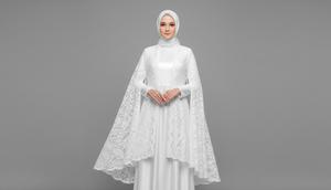 Model Gamis Kebaya Warna Broken White Anti Terawang (Sumber: gemini.com)