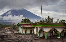 FOTO: Dampak Erupsi Semeru, Permukiman di Supiturang Lumajang Porak-Poranda