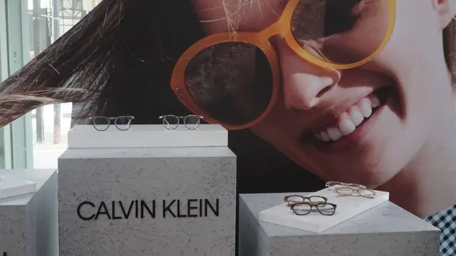Kacamata Calvin Klein
