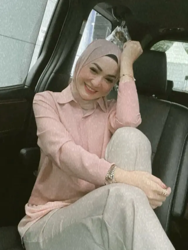 Punya Bisnis Fashion, Ini 6 Pastel Look Hijab Ala Imel PC yang Bisa Ditiru