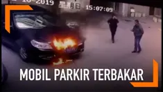 Dua orang bocah memasukkan kembang api menyala ke mesin mobil yang parkir. Akibatnya mobil tersebut terbakar.