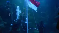 Merayakan HUT RI ke-75 dengan menyaksikan pengibaran bendera Merah Putih dan pertunjukkan dalam aquarium di Jakarta (Foto: Sea World Ancol)
