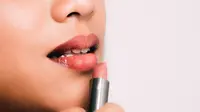 Ilustrasi Lipstik Satin Credit: pexels.com/Oleg