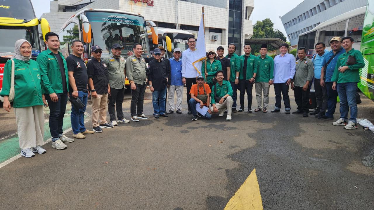 Dewan Pimpinan Pusat Kesatuan Angkatan Muda Sriwijaya (DPP KAMSRI) periode kepengurusan 2021-2024 menggelar kegiatan mudik gratis bagi masyarakat Sumatera bagian Selatan.