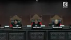 Mahkamah Konstitusi memutuskan pernikahan sekantor sah untuk dilakukan. Warganet banyak berkomentar mengenai putusan MK tersebut.