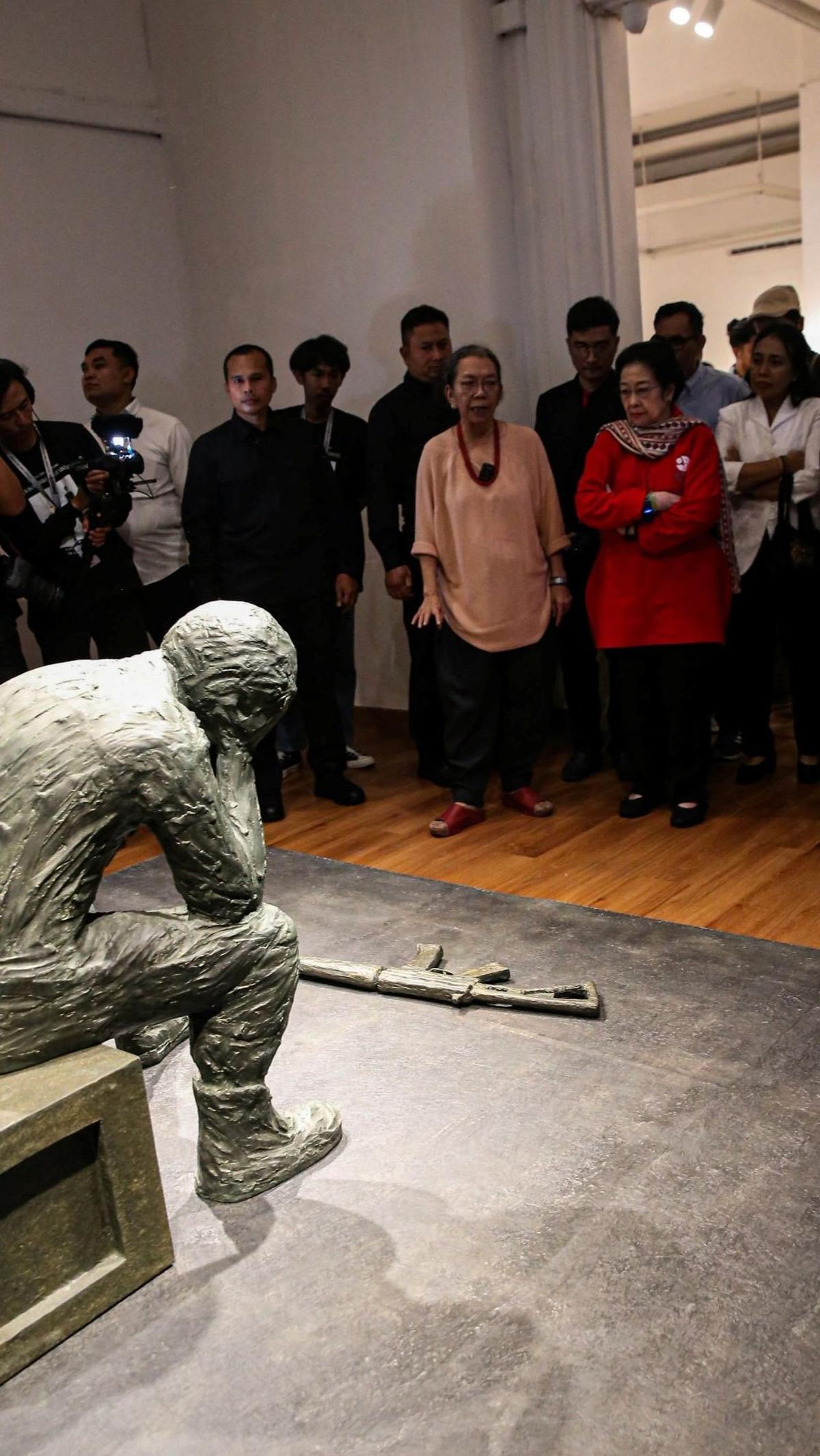 Dengan adanya pameran ini, diharapkan masyarakat dapat lebih memahami dan menghargai perjuangan para korban serta terus berupaya untuk mewujudkan Indonesia yang lebih adil dan manusiawi. Foto: Liputan6.com / Angga Yuniar