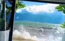VIDEO: Ampuhnya Kaca Ini Saat Dihantam Ombak Besar