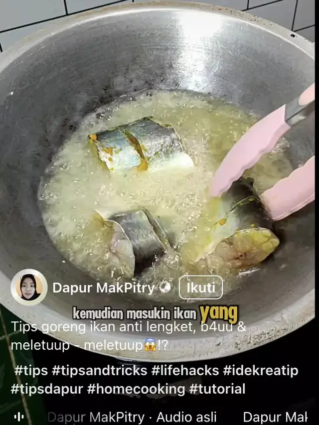 Masukkan Potongan Ikan yang Telah Dimarinasi