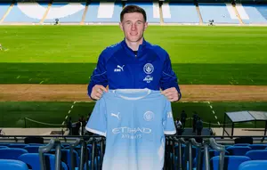 Elliot Anderson: Raja Manchester itu City, Bukan United!