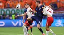 Timnas Belanda sempat tertinggal di menit ke-16, lewat gol Adam Buksa. (Ronny HARTMANN/AFP)