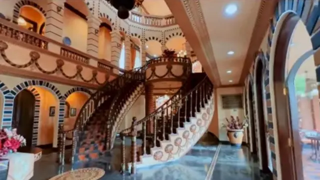 Rumah ibu Tasya Farasya seperti istana timur tengah