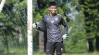 Sempat Ramai Disebut Mirip Kurnia Meiga, Apa Kabar Kiper Muda Arema FC?