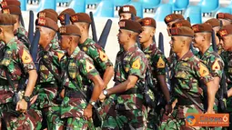 Citizen6, Magelang: Raut wajah gembira menghiasi para Taruna Akademi TNI dan Polri saat mengikuti Apel Kesiapan Pembentukan Satuan Tugas Taruna pada, Minggu (8/7). (Pengirim: Badarudin Bakri)